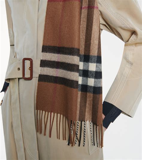 burberry giant check cashmere scarf grey|original Burberry cashmere scarf.